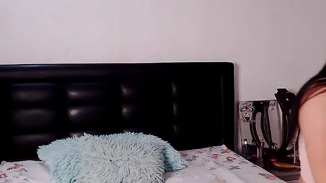 anyaadamss online show from 4, 12, 2025