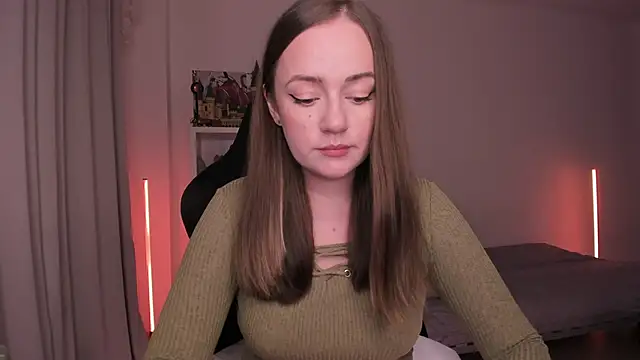 WalkingGirl online show from 1, 2, 2025