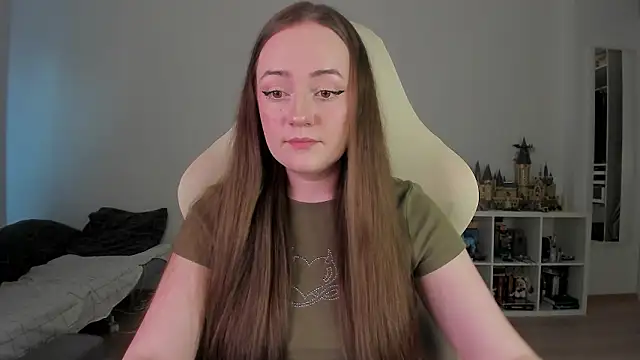 WalkingGirl online show from 15, 3, 2026