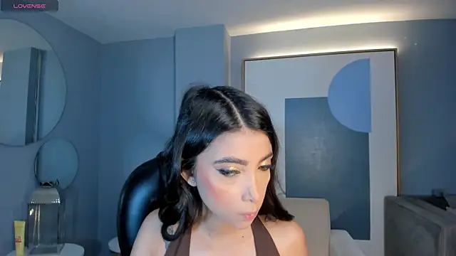 Snapshot of ValeriaVelvet chatting on 9, 7, 2026 ValeriaVelvet online show from 9, 7, 2026