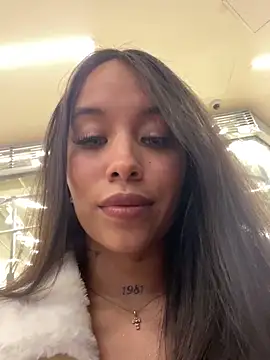 MarieLeon online show from 22, 12, 2025