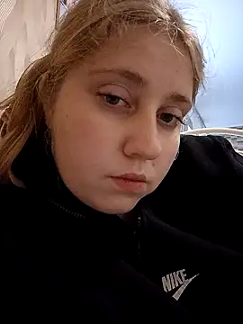 Snapshot of AnastasiaSky19 chatting on 4, 11, 2025 AnastasiaSky19 online show from 4, 11, 2025