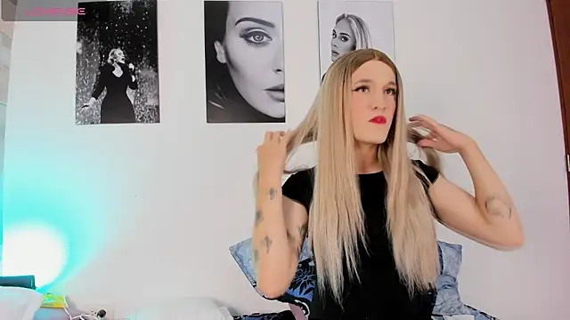 Snapshot of JESSI_NAOMI chatting on 4, 1, 2025 JESSI NAOMI online show from 4, 1, 2025
