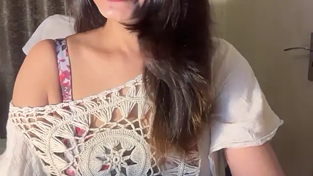 Snapshot of Cupid_of_Hearts chatting on 20, 4, 2026 Cupid of Hearts online show from 20, 4, 2026