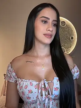 Snapshot of SarahhSmitth1 chatting on 26, 11, 2025 SarahhSmitth1 online show from 26, 11, 2025