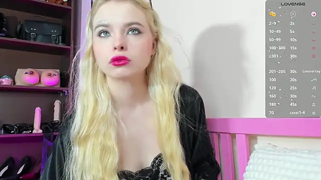 MisssLola online show from 24, 2, 2025