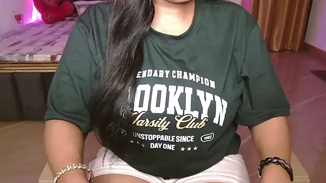 N-Natasha online show from 7, 4, 2026