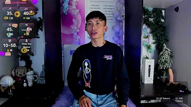 Snapshot of juniior_2311_ chatting on 6, 2, 2025 juniior 2311  online show from 6, 2, 2025