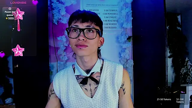 Snapshot of juniior_2311_ chatting on 19, 2, 2025 juniior 2311  online show from 19, 2, 2025