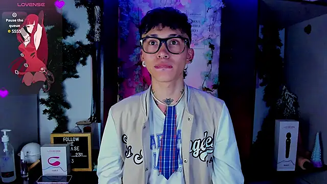 Snapshot of juniior_2311_ chatting on 7, 3, 2025 juniior 2311  online show from 7, 3, 2025