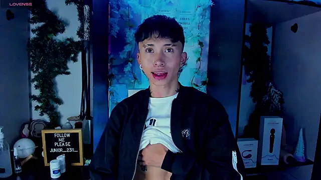 Snapshot of juniior_2311_ chatting on 9, 3, 2025 juniior 2311  online show from 9, 3, 2025