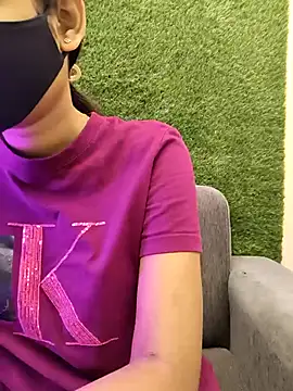 yhona darling online show from 2, 5, 2026