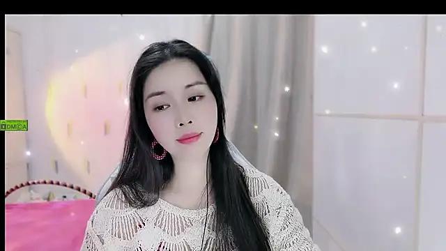 HK angelchloe online show from 4, 11, 2025