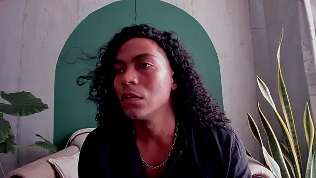 noah jones   online show from 20, 11, 2025