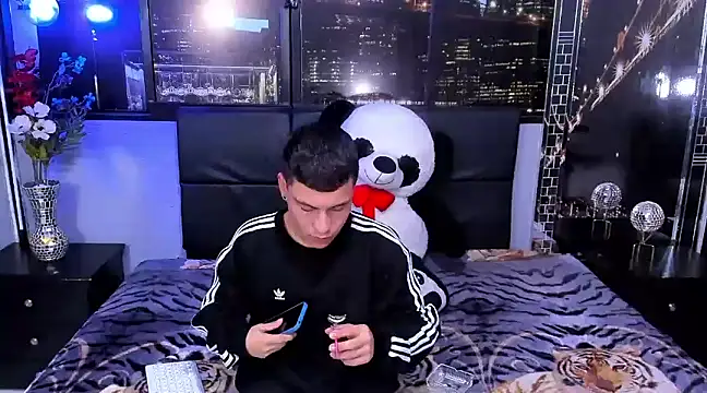 salvadorgomezx online show from 13, 12, 2024