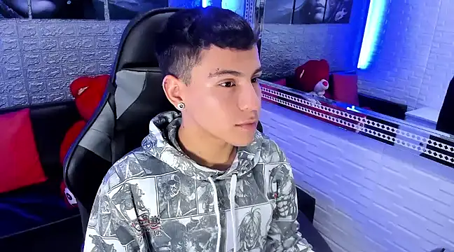 salvadorgomezx online show from 17, 12, 2024