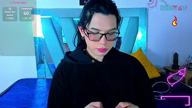 Snapshot of beverly_campbellxxx chatting on 4, 3, 2025 beverly campbellxxx online show from 4, 3, 2025