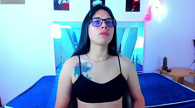 Snapshot of beverly_campbellxxx chatting on 7, 3, 2025 beverly campbellxxx online show from 7, 3, 2025