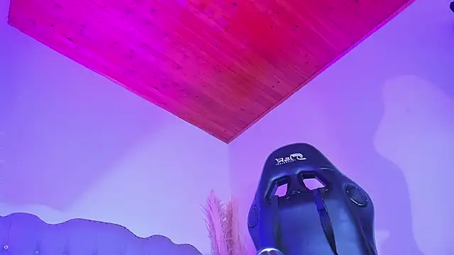 Tahiraa  online show from 16, 10, 2025