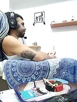 Snapshot of charlye_inkkkk chatting on 8, 3, 2025 charlye inkkkk online show from 8, 3, 2025