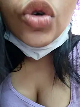 Snapshot of Myloveurvi chatting on 29, 12, 2024 Myloveurvi online show from 29, 12, 2024