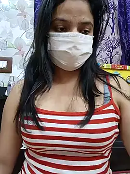 Snapshot of Myloveurvi chatting on 4, 1, 2025 Myloveurvi online show from 4, 1, 2025
