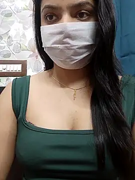 Snapshot of Myloveurvi chatting on 11, 10, 2025 Myloveurvi online show from 11, 10, 2025