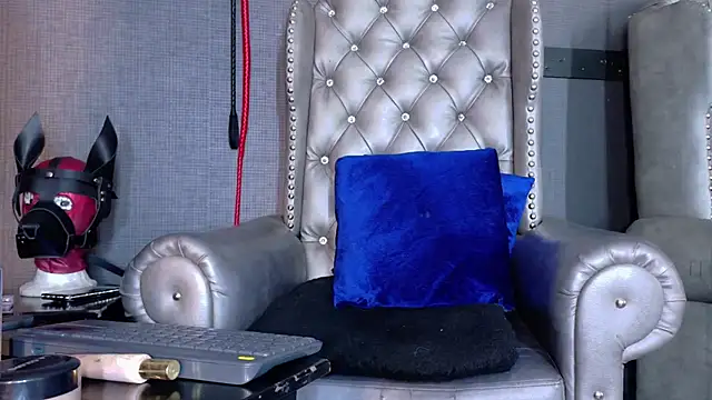 LusstCruella online show from 24, 10, 2025