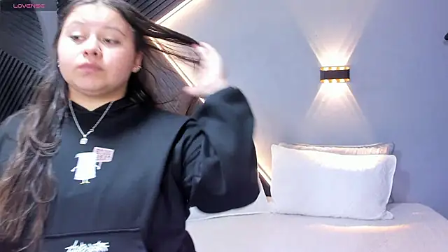 Laia and Aloby online show from 27, 3, 2026