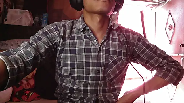 Dreamdaze2025 online show from 12, 4, 2026