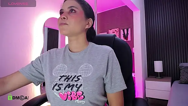 natasha  jackson online show from 5, 10, 2025