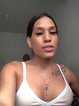 Snapshot of Emiily_Miller chatting on 11, 12, 2024 Emiily Miller online show from 11, 12, 2024
