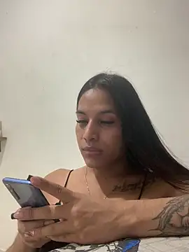 Snapshot of Emiily_Miller chatting on 15, 12, 2024 Emiily Miller online show from 15, 12, 2024