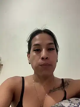 Snapshot of Emiily_Miller chatting on 15, 12, 2024 Emiily Miller online show from 15, 12, 2024