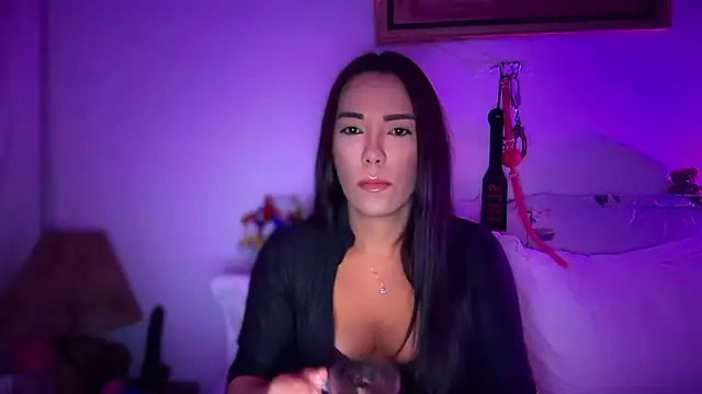 Snapshot of mistresslaviniabr chatting on 5, 1, 2026 mistresslaviniabr online show from 5, 1, 2026