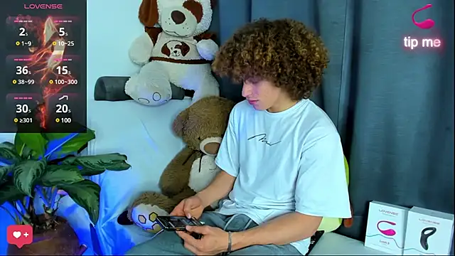 Snapshot of All3ssandr0 chatting on 6, 3, 2025 All3ssandr0 online show from 6, 3, 2025