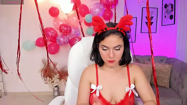 Snapshot of kendaall_jenner_ chatting on 6, 12, 2024 kendaall jenner online show from 6, 12, 2024