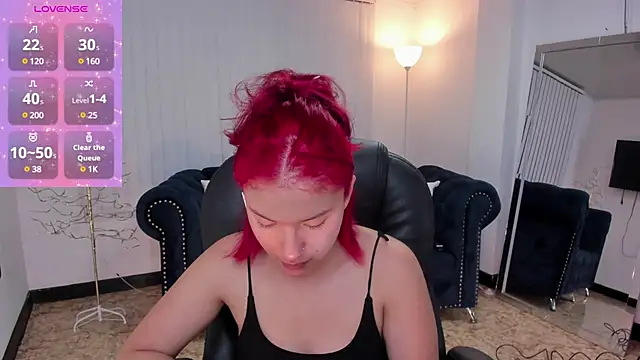 Snapshot of kendaall_jenner_ chatting on 7, 2, 2025 kendaall jenner online show from 7, 2, 2025