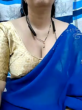Snapshot of bhuvana555 chatting on 4, 1, 2025 bhuvana555 online show from 4, 1, 2025