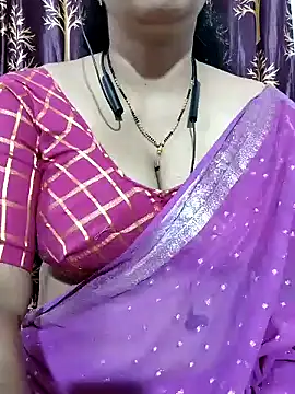 Snapshot of bhuvana555 chatting on 6, 1, 2025 bhuvana555 online show from 6, 1, 2025