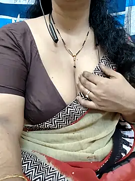 Snapshot of bhuvana555 chatting on 24, 2, 2025 bhuvana555 online show from 24, 2, 2025