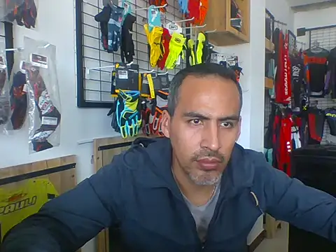 Snapshot of j_vergon chatting on 11, 10, 2025 j vergon online show from 11, 10, 2025