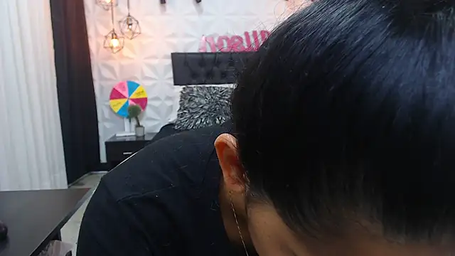 Alison Wiley online show from 16, 1, 2025