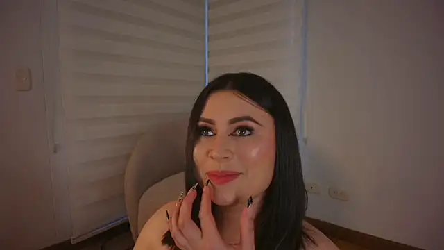 venusleroy  online show from 22, 10, 2025