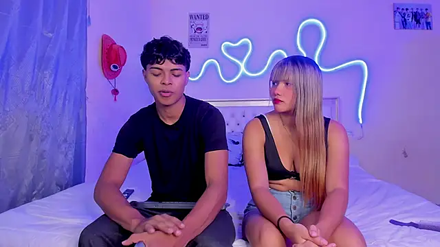 Snapshot of dafnezahiraa_ chatting on 2, 11, 2025 dafnezahiraa online show from 2, 11, 2025