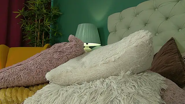 Snapshot of Foxxxy_MILF chatting on 23, 1, 2025 Foxxxy MILF online show from 23, 1, 2025