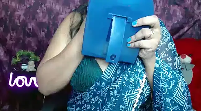 Snapshot of Naughty_Ayesha1 chatting on 29, 12, 2024 Naughty Ayesha1 online show from 29, 12, 2024