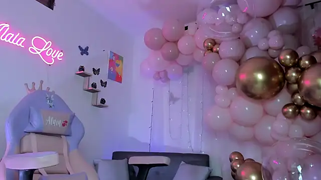 Alaia Love77 online show from 5, 2, 2025