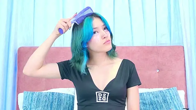 Snapshot of AlliciaKim chatting on 30, 10, 2025 AlliciaKim online show from 30, 10, 2025