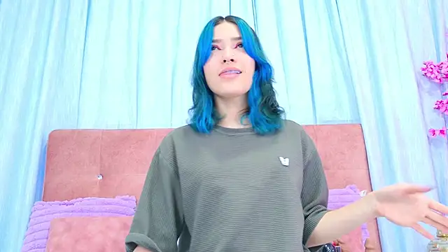 Snapshot of AlliciaKim chatting on 28, 11, 2025 AlliciaKim online show from 28, 11, 2025